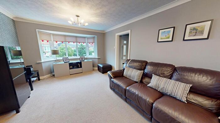 4 Bedroom Detached House For Sale In Tickhill Way, Rossington, Doncaster, DN11
