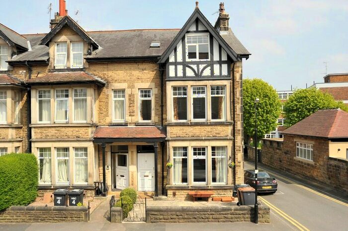6 Bedroom Terraced House To Rent In Spring Mount, Harrogate, HG1