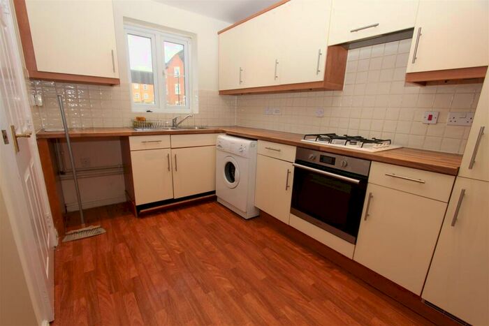 3 Bedroom Town House To Rent In Premier Way, Sittingbourne, ME10