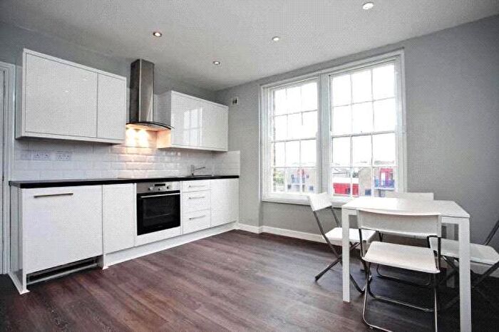 2 Bedroom Apartment To Rent In The Highway, London, E1W