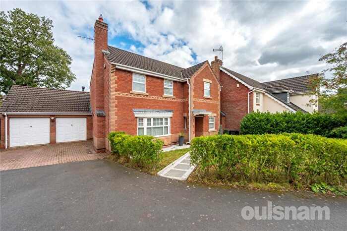 4 Bedroom Detached House For Sale In Longmoor Close, Redditch, B97