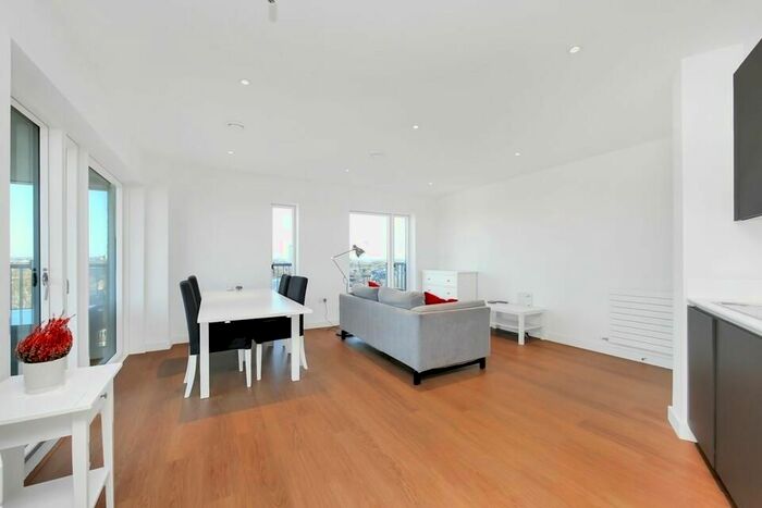 2 Bedroom Flat To Rent In Maud Street, London, E16