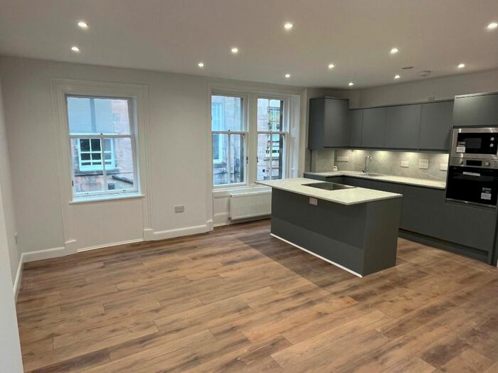 2 Bedroom Flat To Rent In Woodside Place Lane, Park, Glasgow, G3