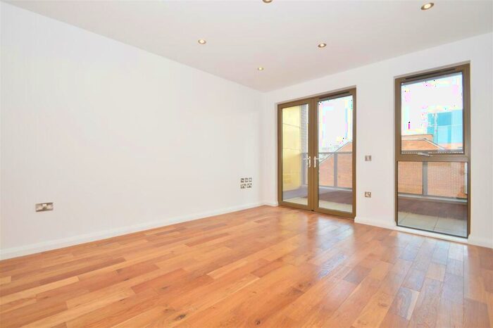 2 Bedroom Flat To Rent In Crondall Street, Hoxton, N1