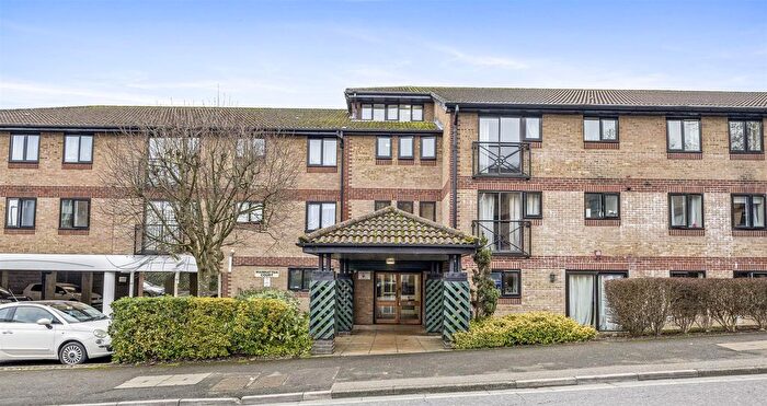 2 Bedroom Flat For Sale In Tongdean Lane, Withdean, Brighton, BN1