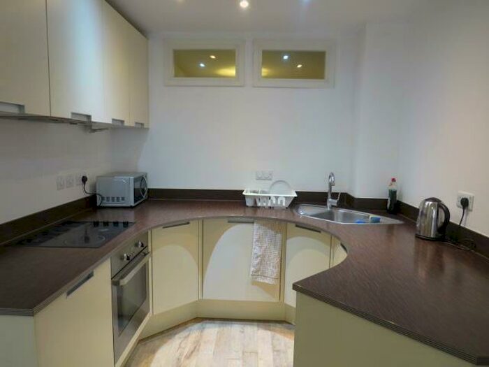 2 Bedroom Apartment To Rent In Essex Street, Birmingham, B5