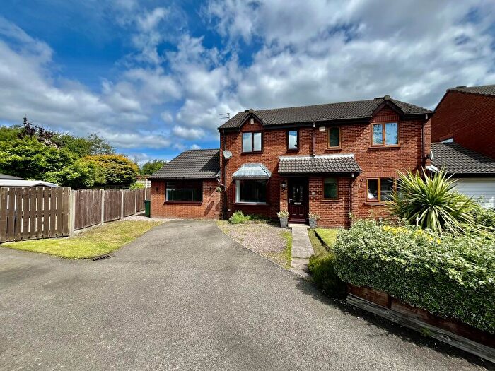 3 Bedroom Semi-Detached House To Rent In Boundary Drive, Bradley Fold, Bolton, BL2