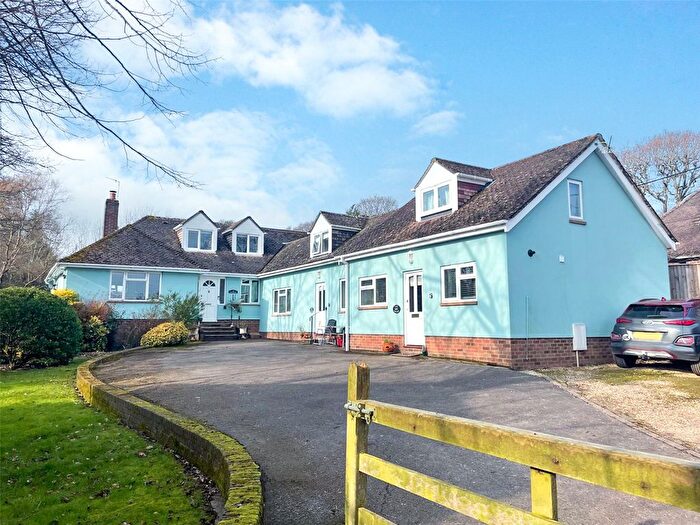 6 Bedroom Detached House For Sale In Lower Buckland Road, Lymington, Hampshire, SO41