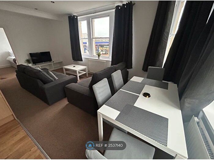 2 Bedroom Flat To Rent In The Broadway, Broadstairs, CT10