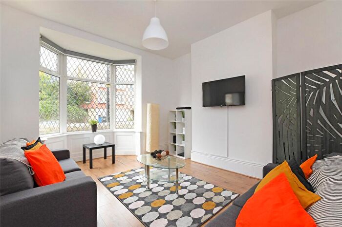 6 Bedroom Terraced House To Rent In Shoreham Street, S2