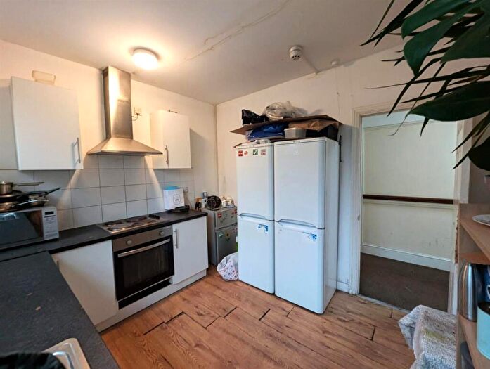 1 Bedroom Property To Rent In Kingston Road, KT3