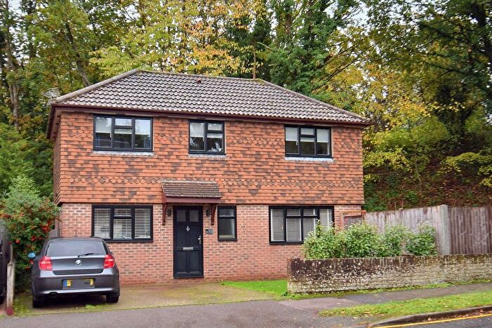 3 Bedroom Detached House For Sale In Lambarde Road, Sevenoaks, TN13