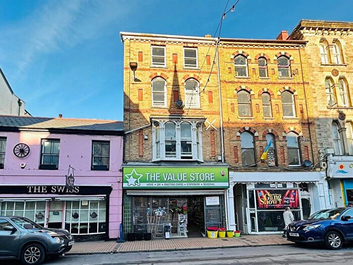 2 Bedroom Flat To Rent In High Street, Ilfracombe, EX34