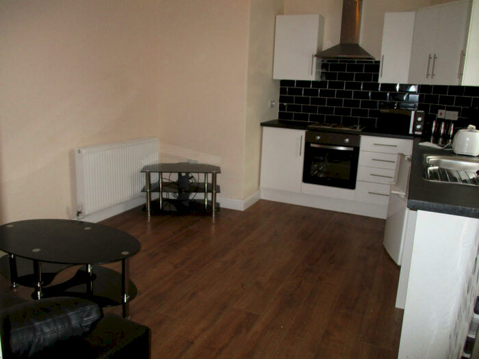 1 Bedroom Flat To Rent In Bath Street, Barrow-in-Furness, LA14