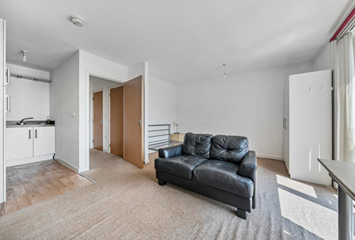 1 Bedroom Apartment For Sale In Sweetman Place, Bristol, BS2
