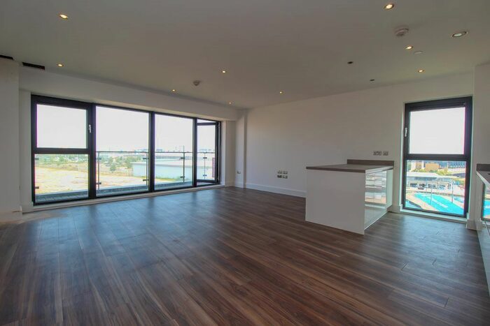 3 Bedroom Flat To Rent In Whitewater House, Bayscape, Cardiff Marina, CF11
