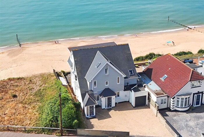 3 Bedroom Apartment For Sale In Southbourne Overcliff Drive, Bournemouth, Dorset, BH6