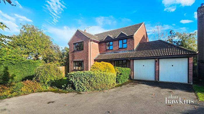4 Bedroom Detached House To Rent In Salt Spring Drive, Royal Wootton Bassett, SN4