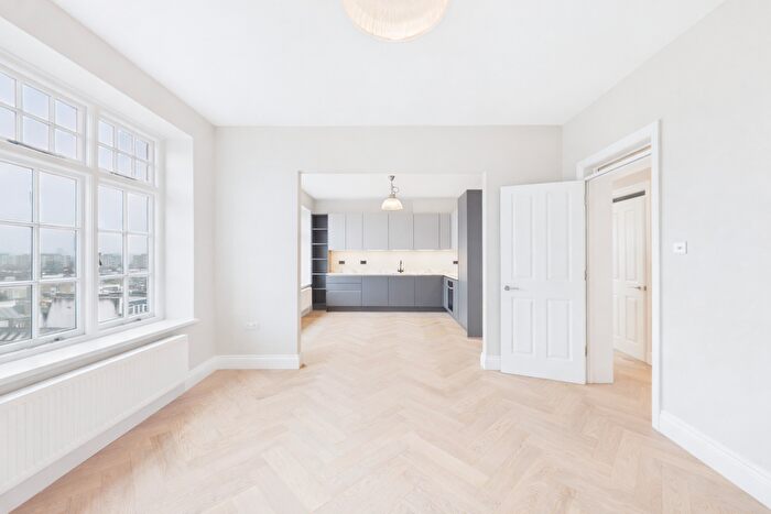 3 Bedroom Flat For Sale In Edith Grove, SW10