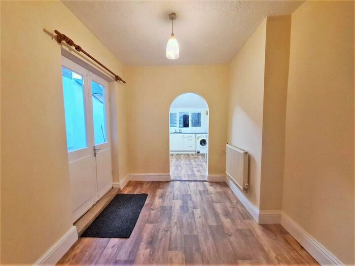 3 Bedroom Terraced House To Rent In Topsham Road, St Leonards, Exeter, EX2