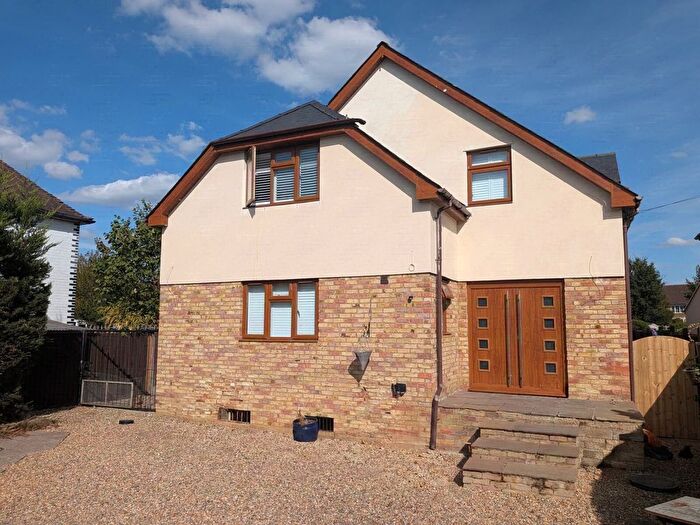 4 Bedroom Detached House For Sale In Fordwater Road, Chertsey, Surrey, KT16