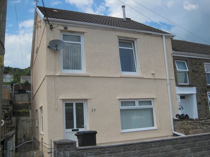 3 Bedroom Property To Rent In Gough Road, Ystalyfera, Swansea., SA9