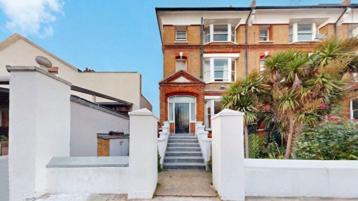 4 Bedroom Flat To Rent In Birchington Road, London, NW6