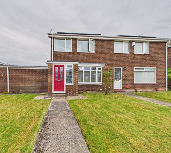 3 Bedroom Semi-Detached House For Sale In Leicester Way, Fellgate, Jarrow, Tyne And Wear, NE32