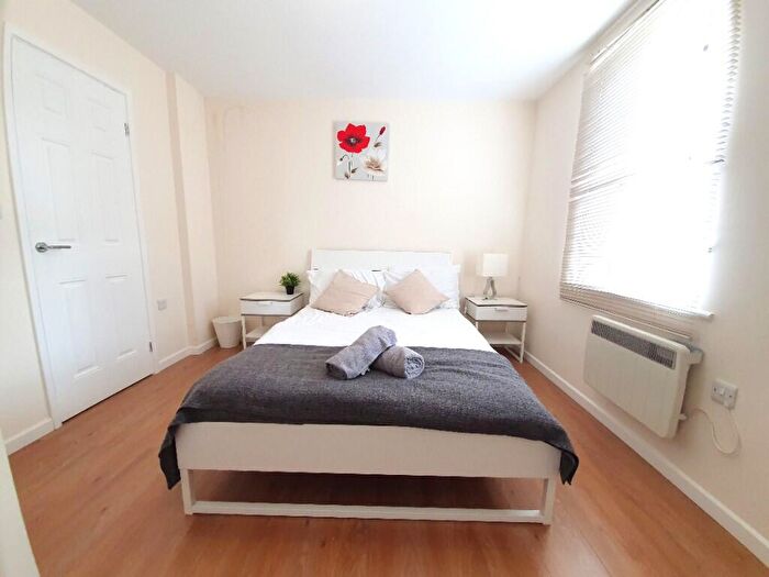 2 Bedroom Flat To Rent In Daniel Hill Mews, Sheffield, S6