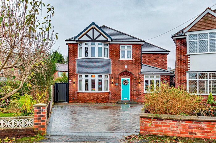 4 Bedroom Detached House For Sale In Andrews Avenue, Flixton, Manchester, M41