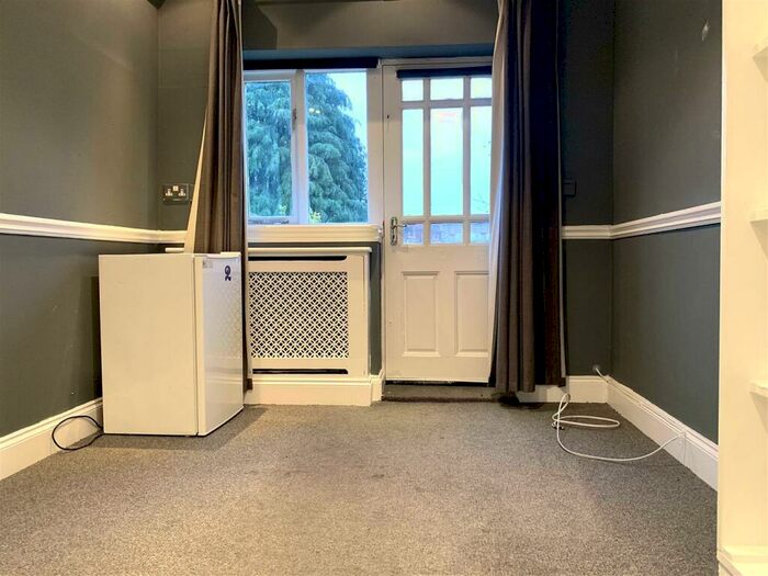 Studio To Rent In Great Cambridge Road, Tottenham, N17