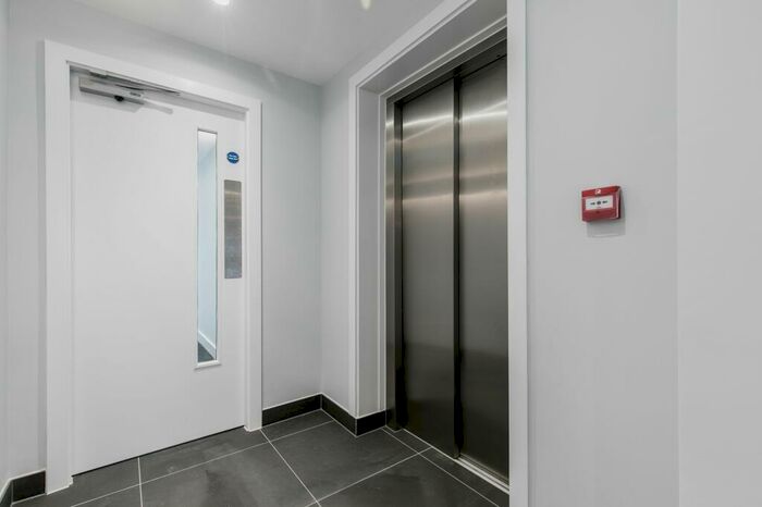 1 Bedroom Flat To Rent In Pavilion Court, NW3