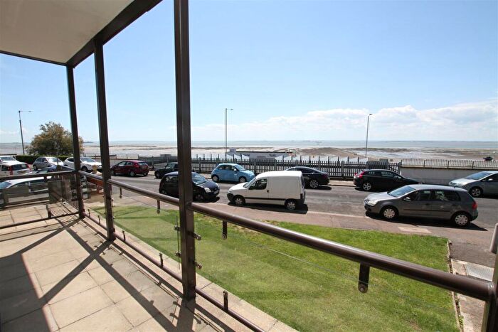 2 Bedroom Flat To Rent In Mount Liell Court, The Leas, Westcliff-On-Sea, SS0