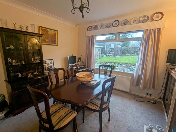 3 Bedroom Semi-Detached House For Sale In West Lodge Crescent, Huddersfield, HD2