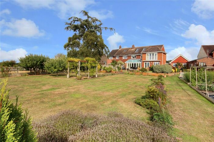 4 Bedroom Semi-Detached House For Sale In Round Green Lane, Cranbrook, Kent, TN17