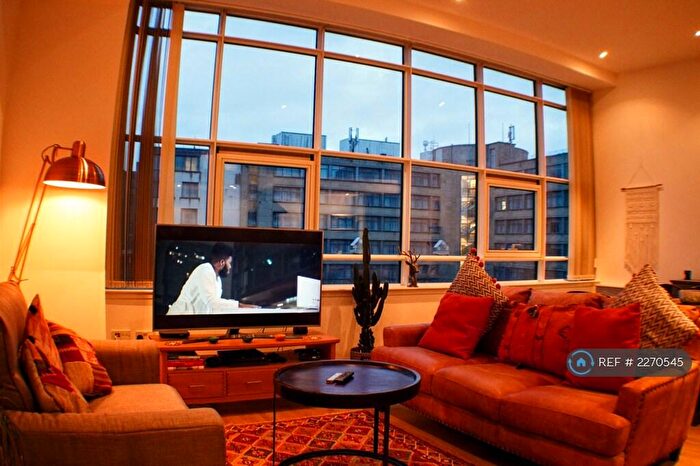 2 Bedroom Flat To Rent In Albion Street, Glasgow, G1