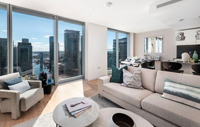 1 Bedroom Flat To Rent In Landmark Pinnacle, Canary Wharf, E14