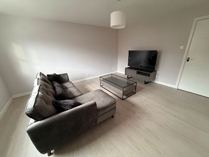 2 Bedroom Flat To Rent In Charles Street, City Centre, Aberdeen, AB25