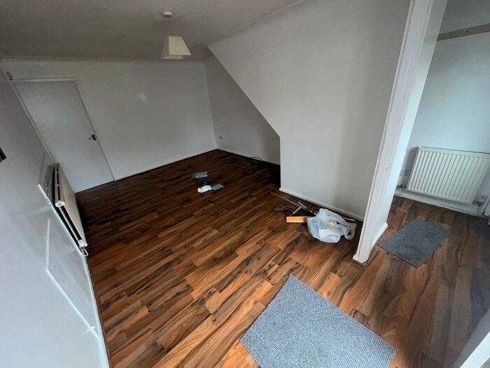 2 Bedroom End Of Terrace House To Rent In Lyncroft Close, Old St Mellons, Old St Mellons, CF3