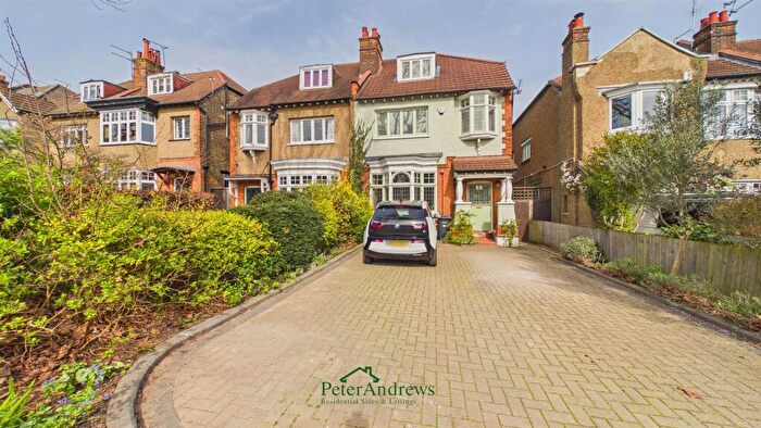 5 Bedroom Semi Detached House For Sale In Fullers Road, South Woodford, E18