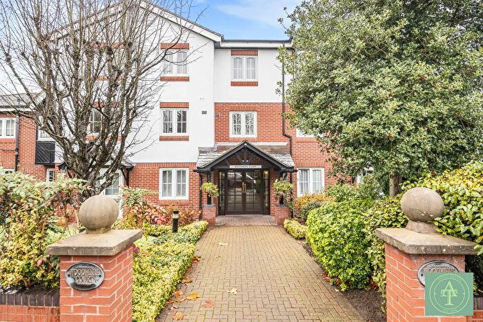 1 Bedroom Flat For Sale In Woodmere Court, Southgate, London, N14