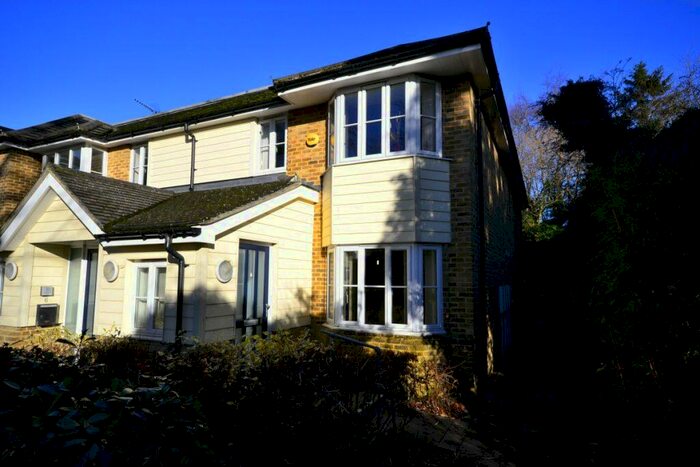 2 Bedroom Flat To Rent In Northfields, Normans Way, Stansted Mountfitchet., CM24