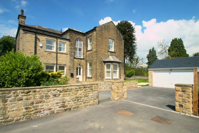 5 Bedroom Detached House To Rent In Station Road, Steeton, BD20