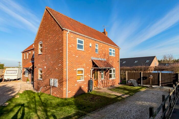 3 Bedroom Property To Rent In Crapple Lane, Scotton, Gainsborough, DN21