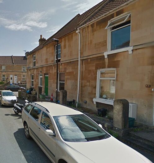 2 Bedroom House To Rent In Landseer Road, Bath, BA2