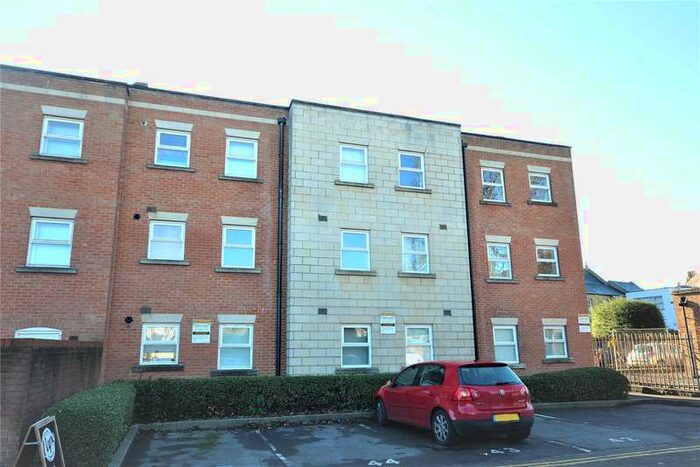2 Bedroom Apartment To Rent In Godwin Court, Swindon, SN1