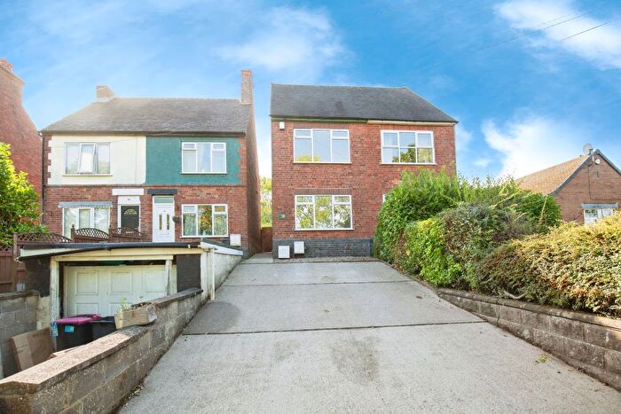 3 Bedroom Semi-Detached House For Sale In Birchmoor Road, Birchmoor, B78