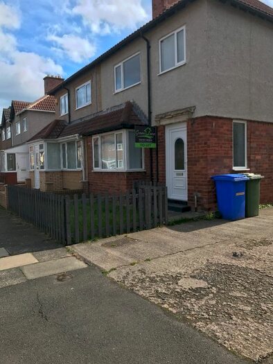 3 Bedroom Semi-Detached House To Rent In Kings Gardens, Blyth, NE24