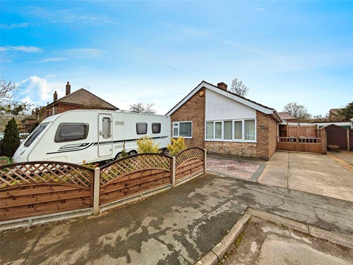 2 Bedroom Bungalow For Sale In Newport Crescent, Waddington, Lincoln, Lincolnshire, LN5