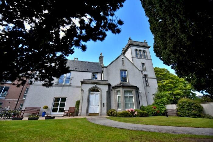 2 Bedroom Flat To Rent In Airyhall Road, West End, Aberdeen, AB15